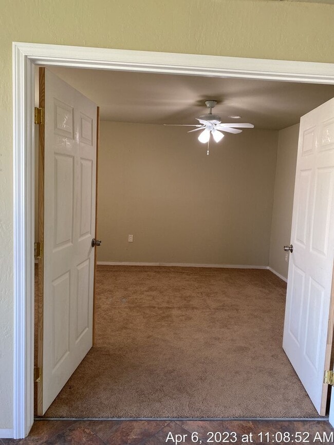 Building Photo - Cozy Home on a Huge Lot