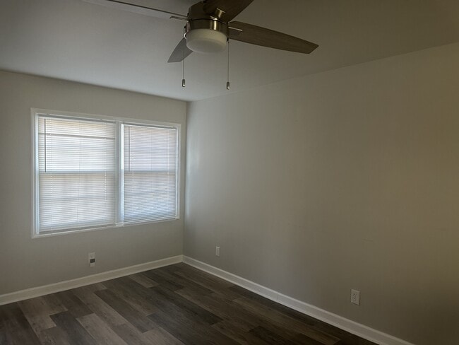 Building Photo - 1434 Dover Rd