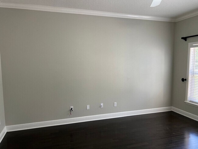 Building Photo - Stunning Windermere Home in Gated Communit...
