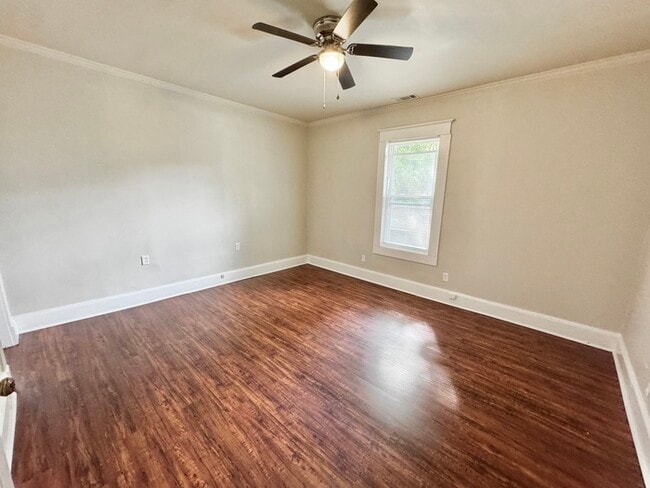 Building Photo - 1275 Tutwiler Ave