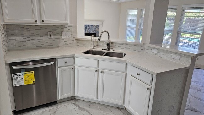 Building Photo - 23510 Stratsborough Dr