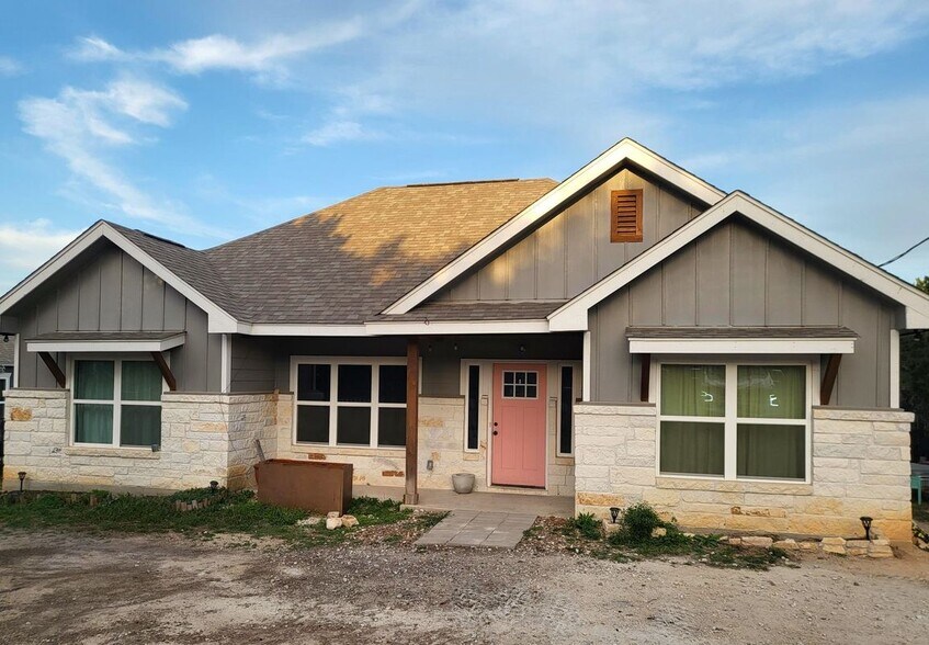 Building Photo - 1197 Ramble Hills