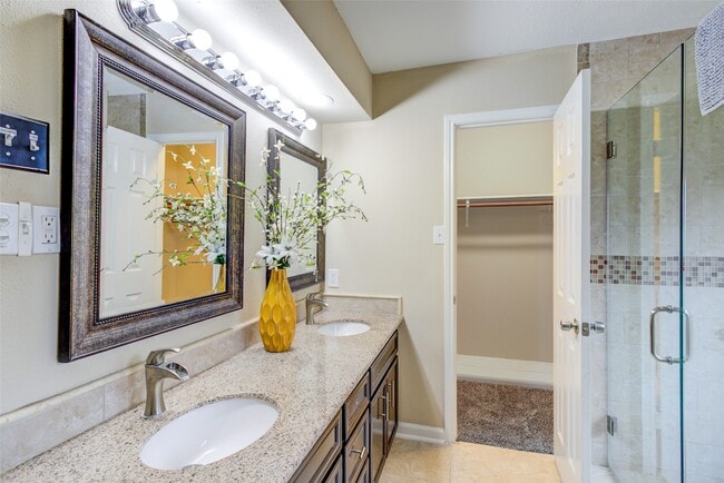 Building Photo - 6614 Winkleman Rd