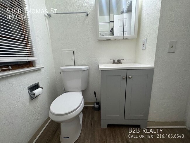 Building Photo - 5100 Thomas St