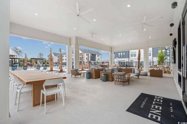 Building Photo - 331 Pickwick Dr