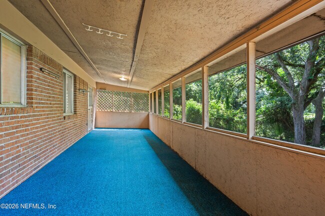 Building Photo - 253 Cowry Rd