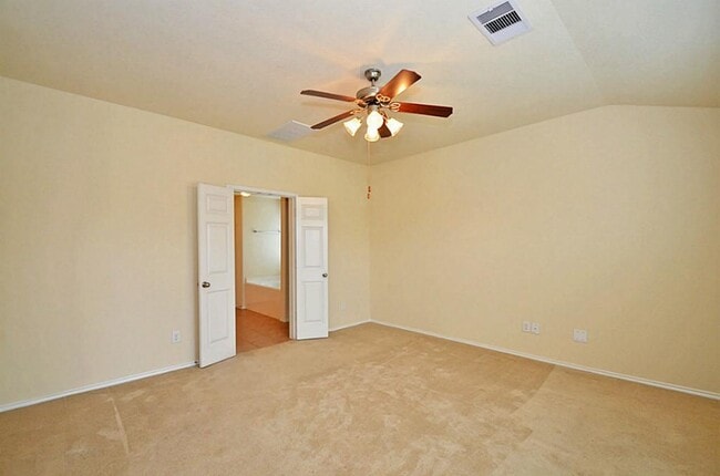 Building Photo - 5327 Stonegate Dr