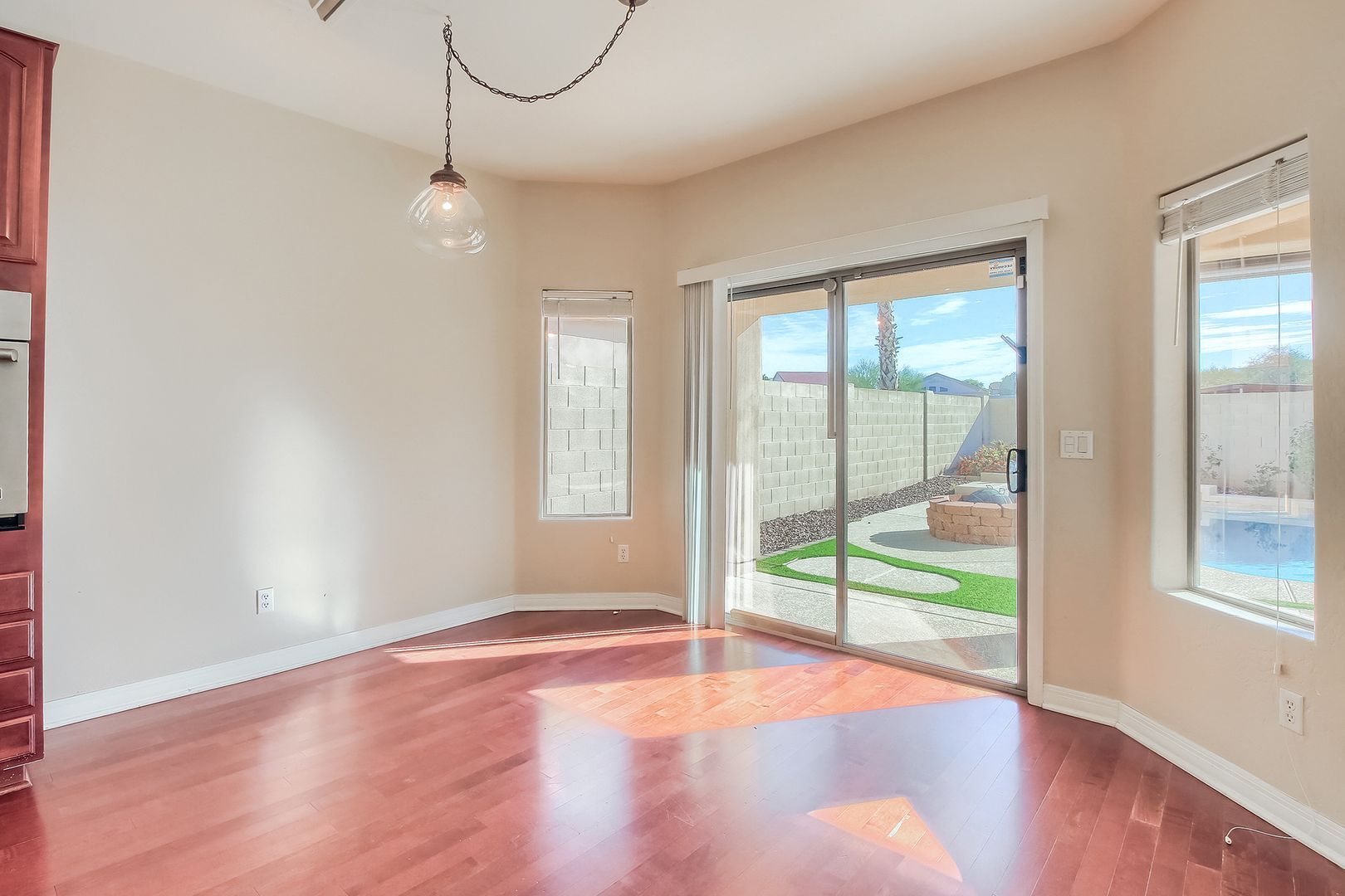 Building Photo - 9007 S 10th Dr