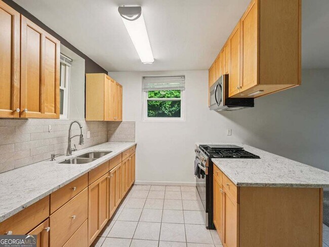 Building Photo - 508 Cool Creek Trail