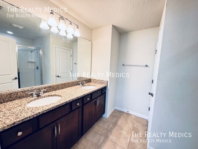 Building Photo - 1375 Painted Bunting Ave