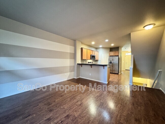 Building Photo - 1444 NE Redspire Ln