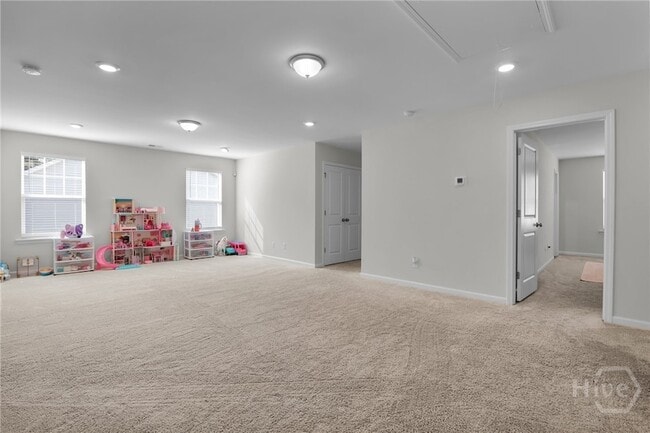 Building Photo - 2980 Kingswood Dr