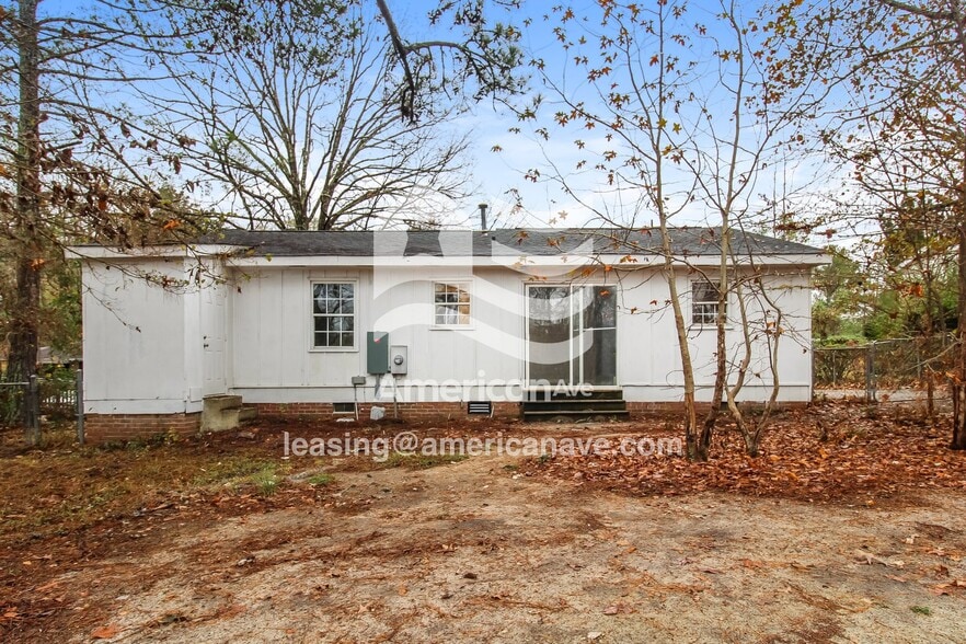 Building Photo - 1205 Widgean Dr