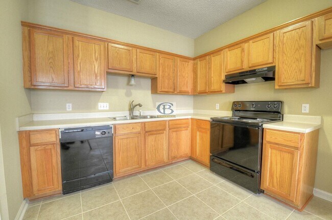 Building Photo - 1481 Estacada Way