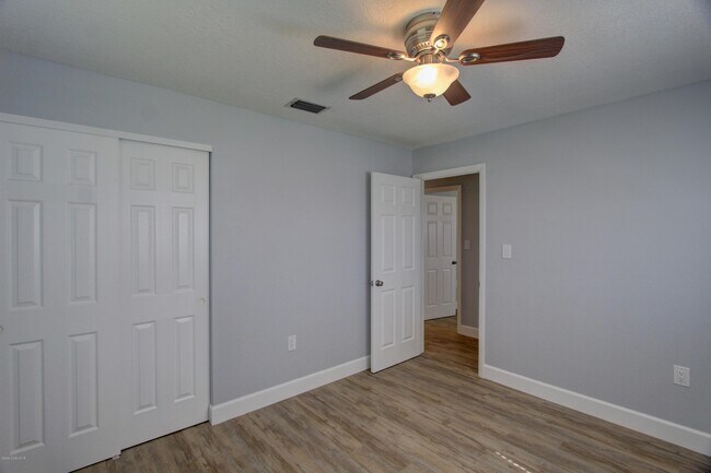 Building Photo - 3210 Westwood Dr