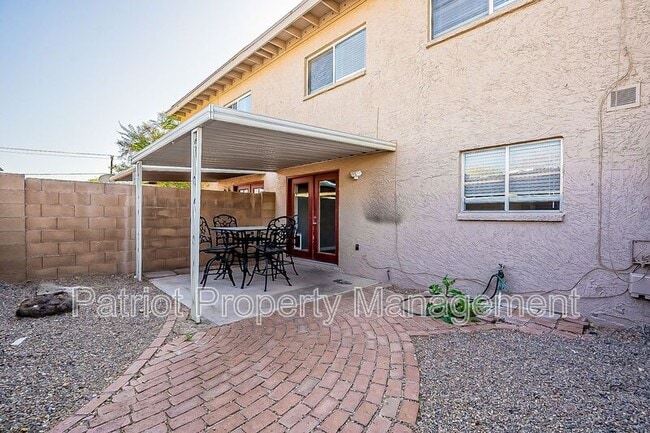 Building Photo - 8331 E Thomas Rd