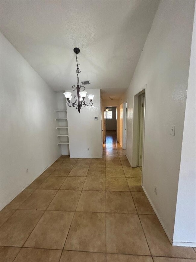 Building Photo - 12415 Deer Falls Dr