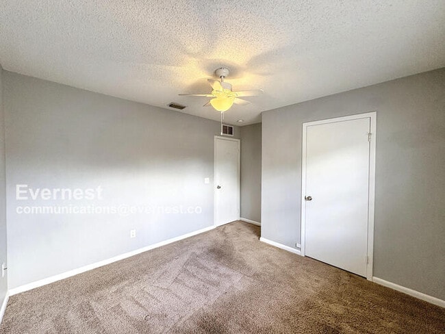 Building Photo - 9705 Cypress Shadow Ave