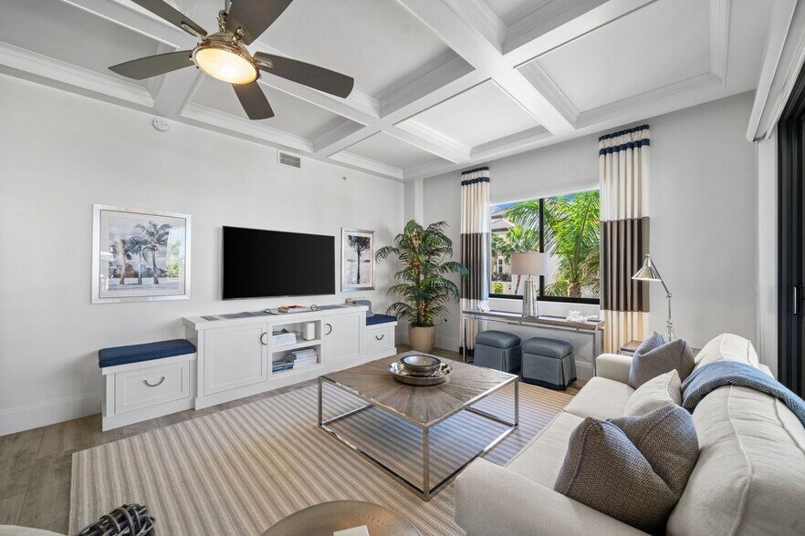 Building Photo - 1035 3rd Ave S