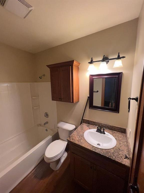 Building Photo - 2515 N Douglas Ave