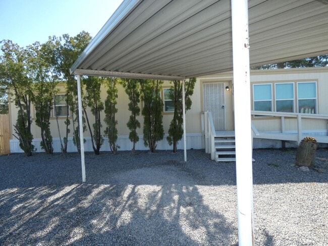 Building Photo - 6110 N Orange Tree Ln