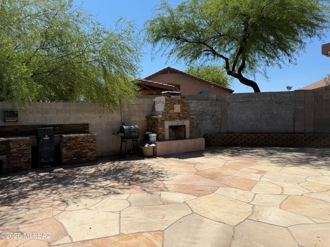Building Photo - 4433 S Avenida Don Pepe