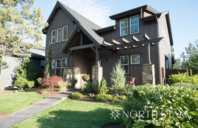 Building Photo - 4 Bed, 3 Bath w/ 3,030 sqft of perfection in Renaissance Ridge
