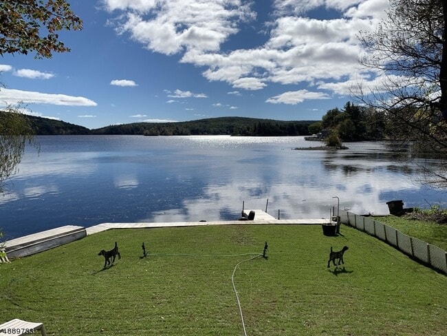 Building Photo - 703 N Lake Shore Dr