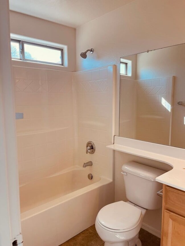 Building Photo - COMING SOON! Beautiful 3 Bed 2 Bath Home in Buckeye