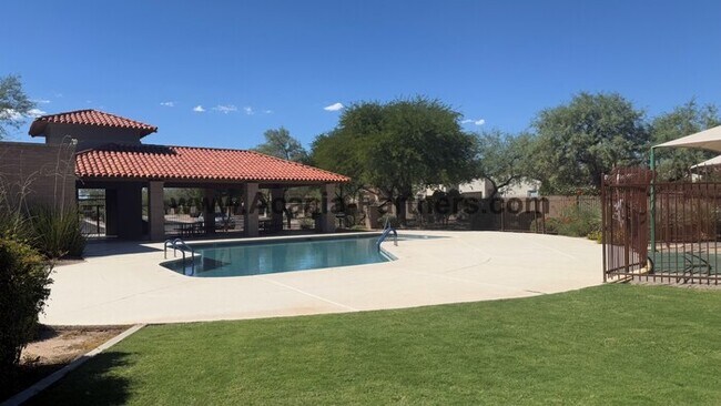 Building Photo - Three bedroom home in Mesquite Ranch