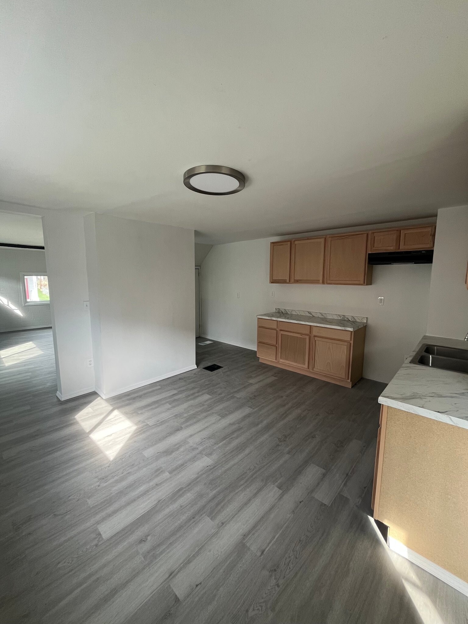 Building Photo - 641 3rd St