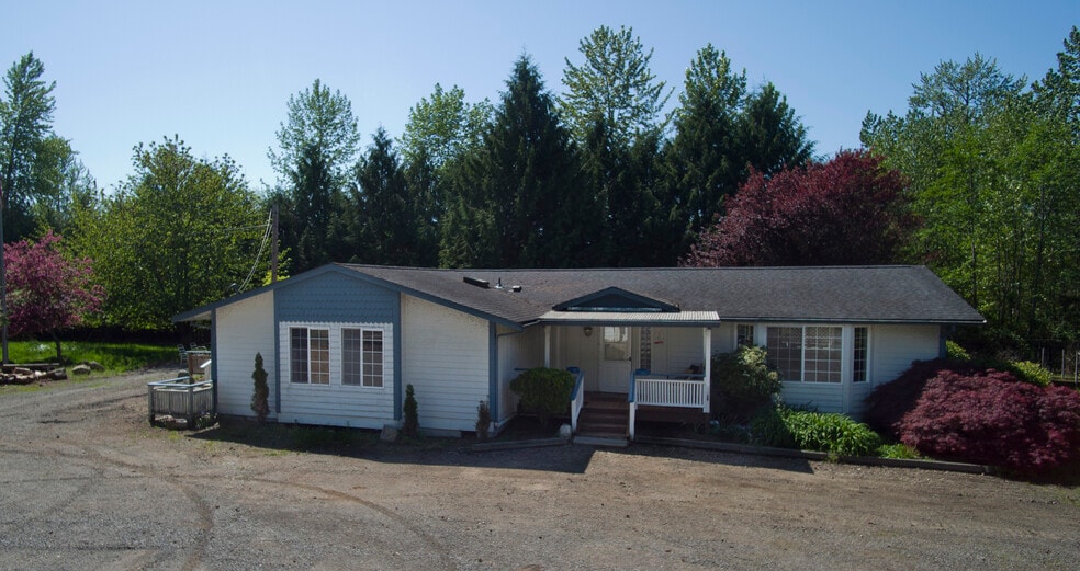 Building Photo - 13315 Lost Lake Rd