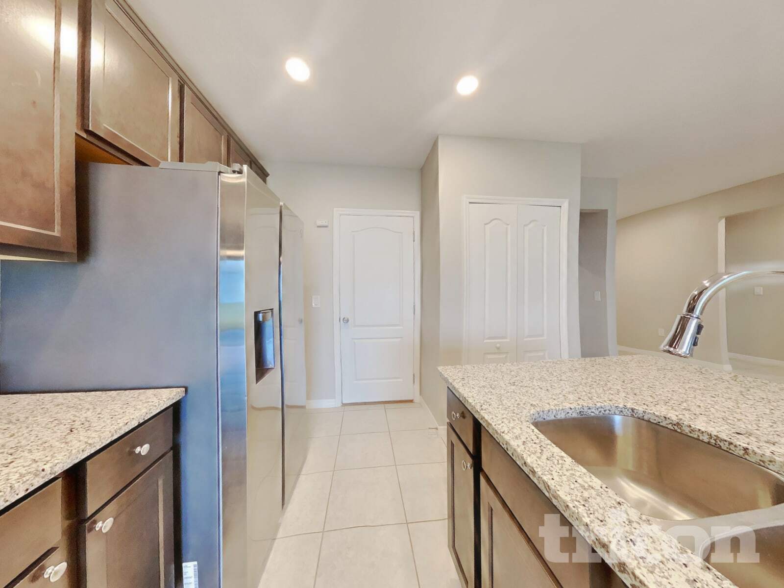 Building Photo - 15271 Aquarius Wy