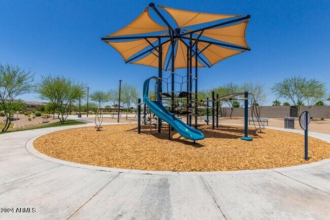 Building Photo - 9001 W Rancho Dr