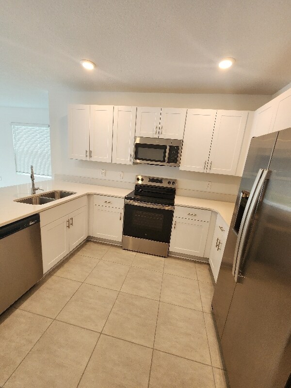 Building Photo - 208 Acorn Rd