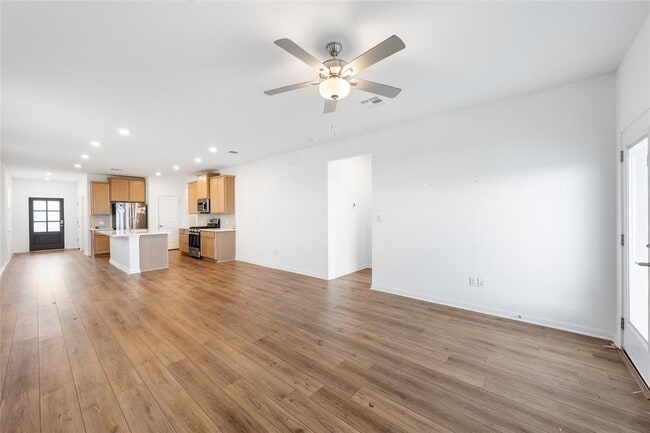 Building Photo - 751 Papaya Dr