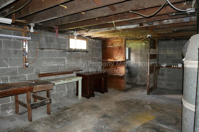Building Photo - 1406 NW 61st St