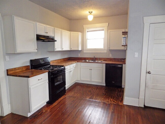 Building Photo - 4322 Wilmer St