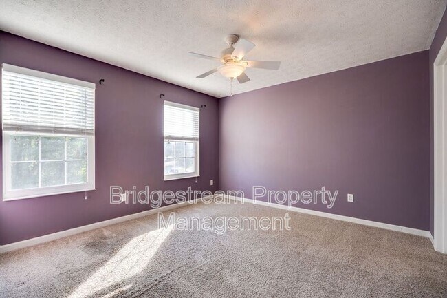 Building Photo - 1875 Prairie Clover Dr