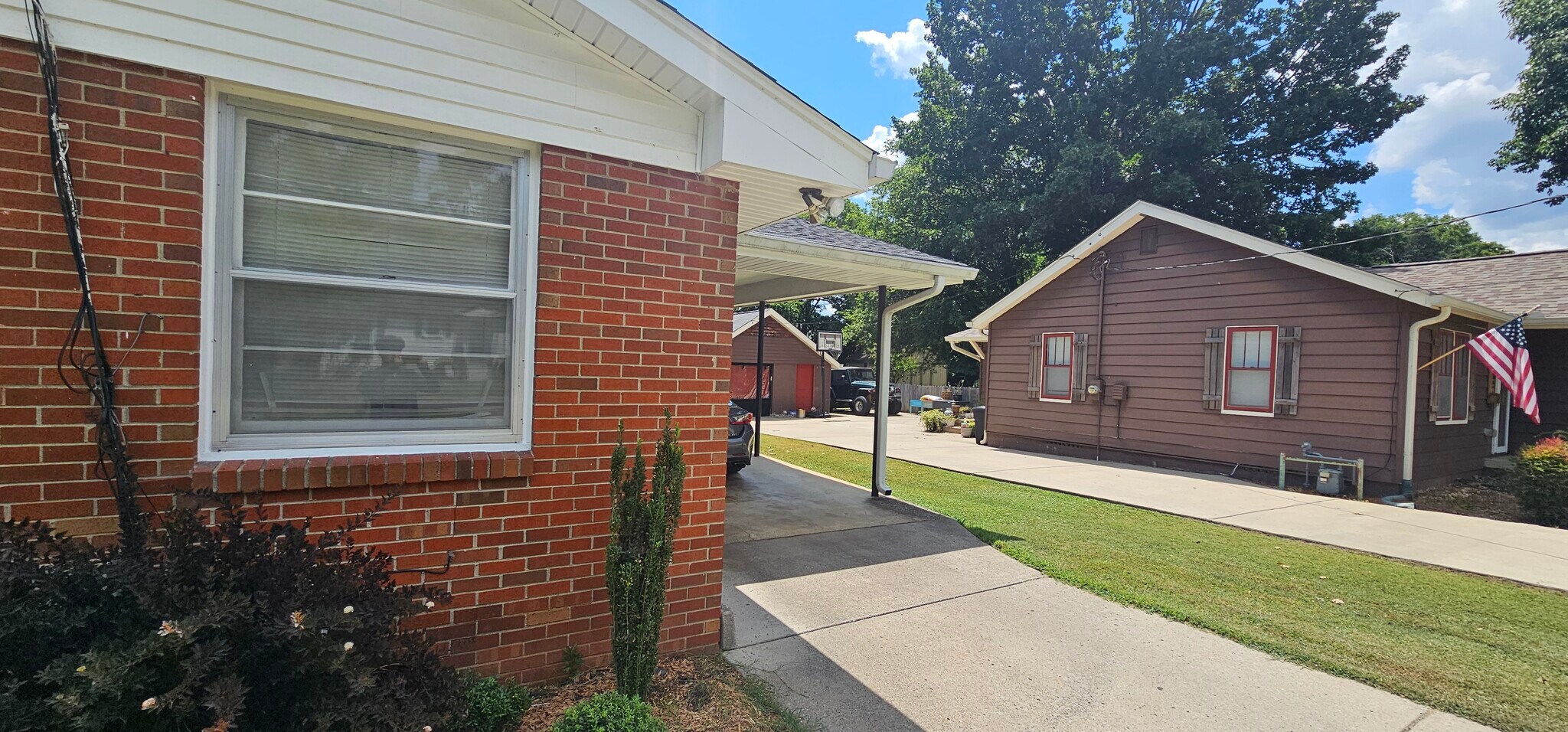 Building Photo - 203 Nokes Dr