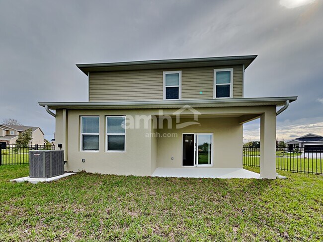 Building Photo - 1048 Walden Pond Dr