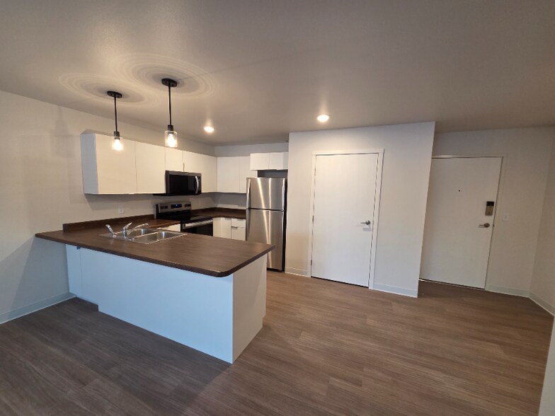 Building Photo - 211 1st Ave NW