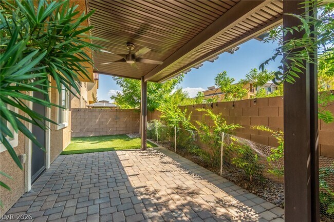 Building Photo - 6644 Seahorse Reef St