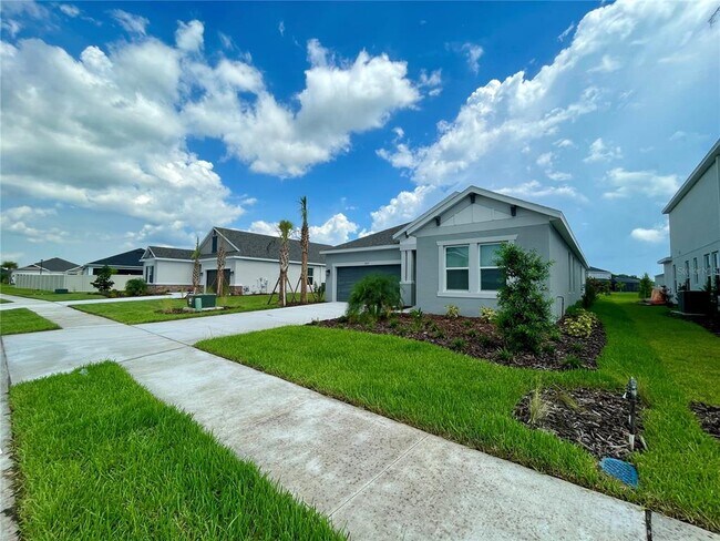 Building Photo - 5929 Oakhaven Ln