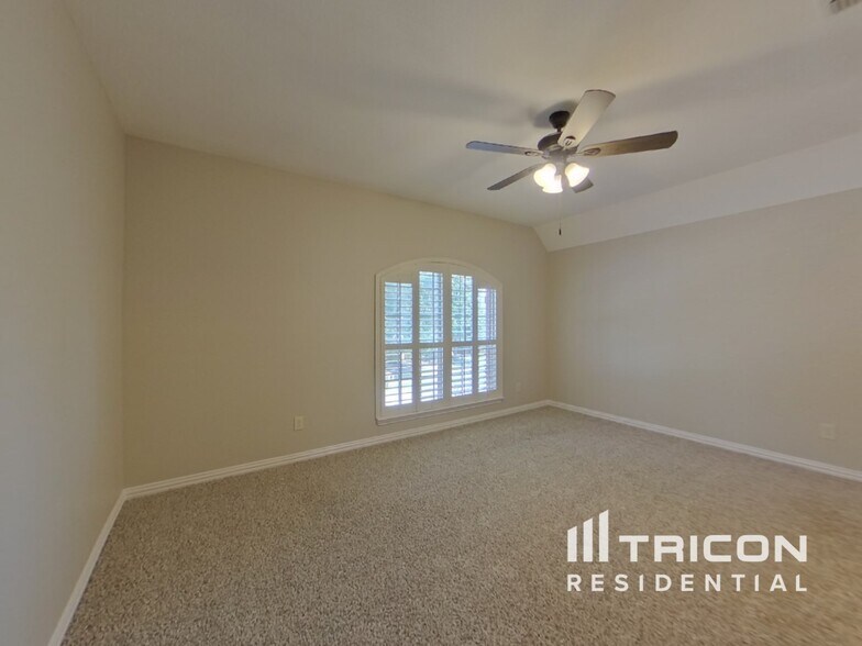 Building Photo - 5715 Danville Ln