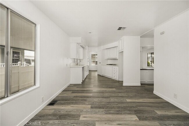 Building Photo - 16444 Bolsa Chica St