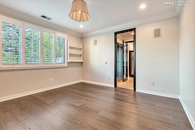 Building Photo - 25644 Queenscliff Ct