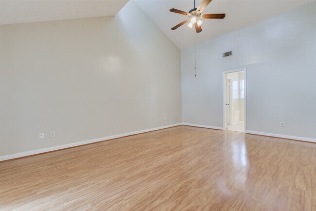 Building Photo - 22206 N Fork Dr