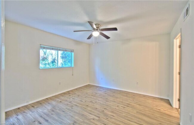 Building Photo - 2385 Naples Trace Cir
