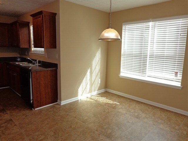 Building Photo - 53 Stony Oak Dr